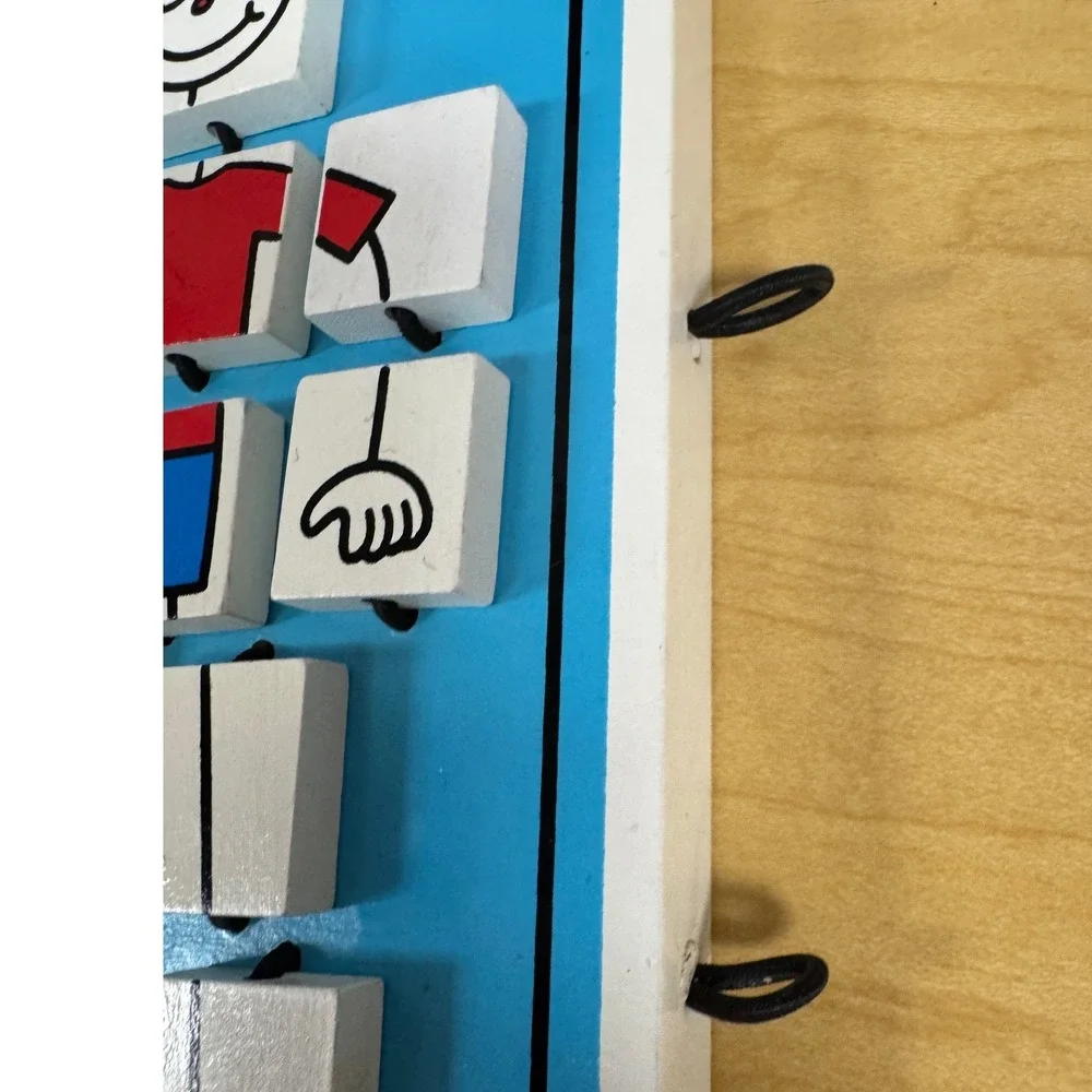 Melissa & Doug Flip to‎ Win Wooden Hangman Travel Game Blue Red
